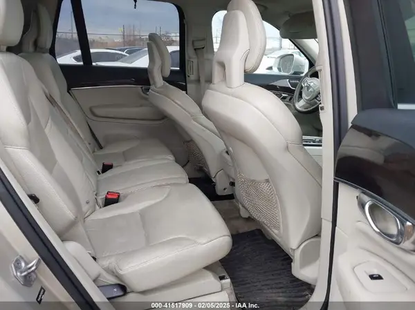 YV4A22PK2G1023461 2016 VOLVO XC90 - Image 8