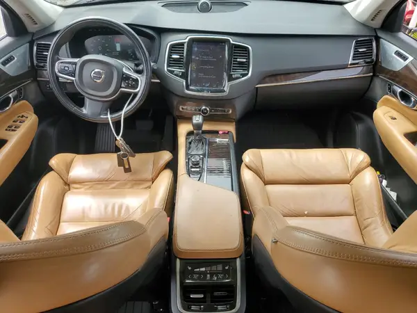 YV4A22PK2G1030040 2016 VOLVO XC90 - Image 8