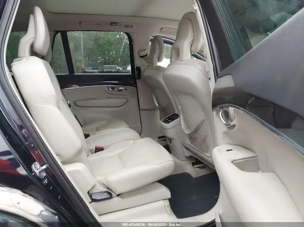 YV4A22PK2G1034993 2016 VOLVO XC90 - Image 8