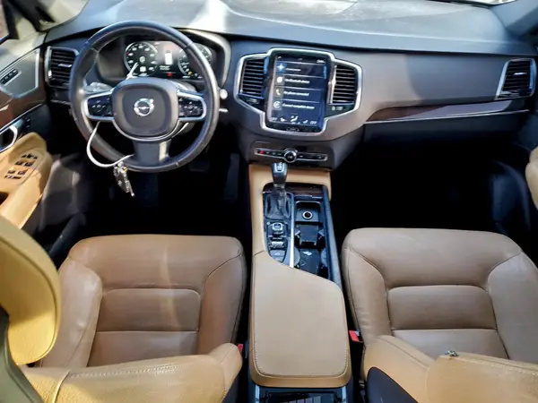 YV4A22PK2G1045069 2016 VOLVO XC90 - Image 8