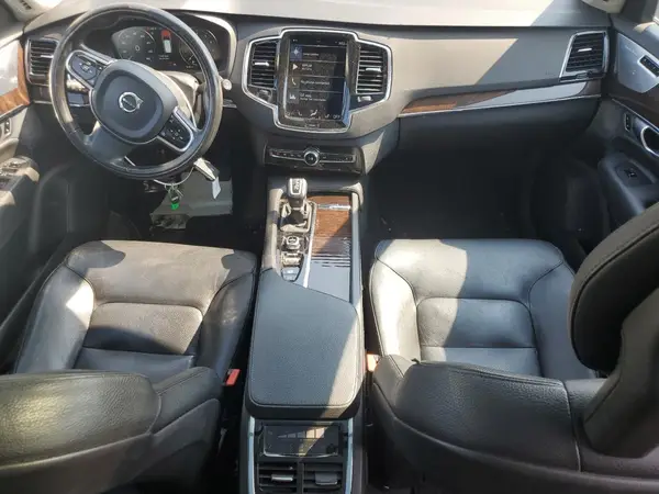 YV4A22PK2G1049560 2016 VOLVO XC90 - Image 8