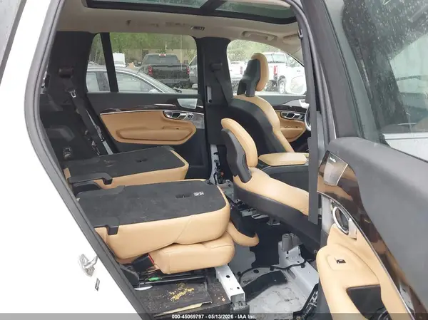 YV4A22PK2G1051034 2016 VOLVO XC90 - Image 8