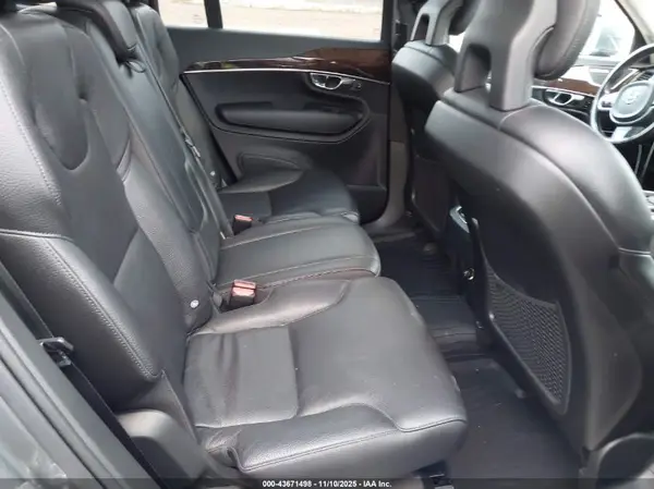 YV4A22PK2G1053432 2016 VOLVO XC90 - Image 8