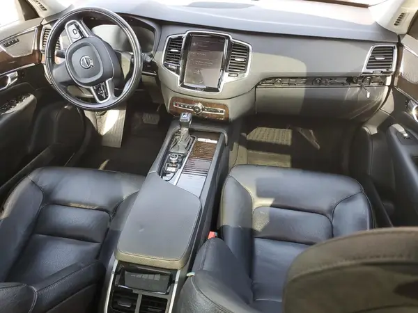 YV4A22PK2G1060347 2016 VOLVO XC90 - Image 8