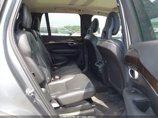 YV4A22PK2G1070876 2016 VOLVO XC90 - Image 8