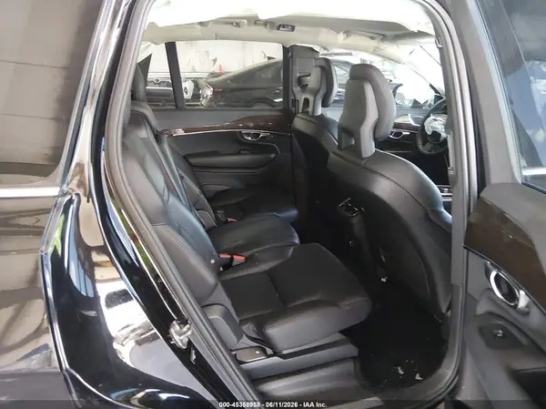 YV4A22PK2G1071008 2016 VOLVO XC90 - Image 8
