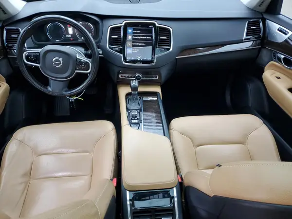 YV4A22PK2G1073678 2016 VOLVO XC90 - Image 8