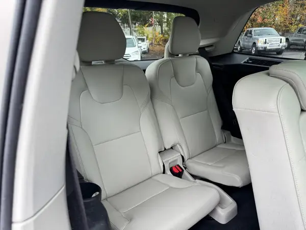 YV4A22PK2G1077391 2016 VOLVO XC90 - Image 8