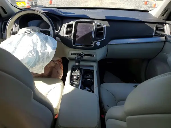 YV4A22PK2G1085894 2016 VOLVO XC90 - Image 8