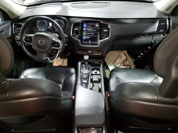 YV4A22PK2G1094384 2016 VOLVO XC90 - Image 8