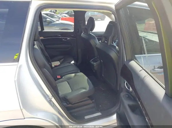 YV4A22PK2G1094840 2016 VOLVO XC90 - Image 8