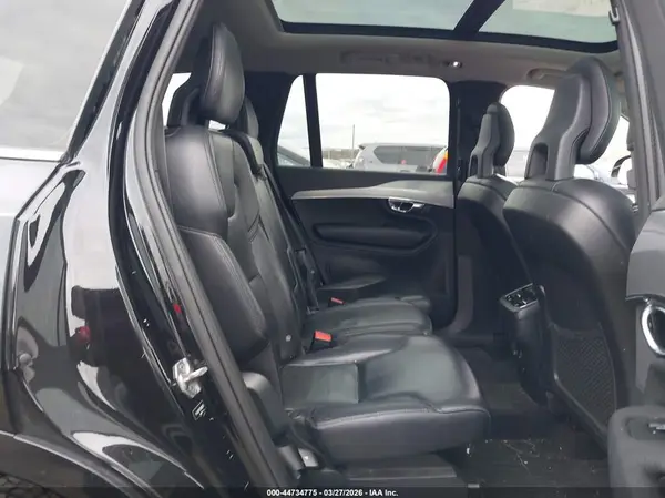 YV4A22PK2G1095213 2016 VOLVO XC90 - Image 8