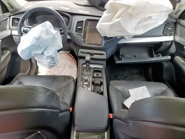 YV4A22PK2H1106938 2017 VOLVO XC90 - Image 8