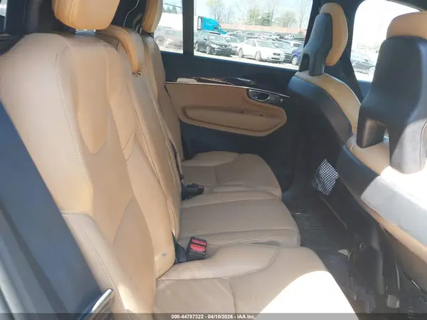 YV4A22PK2H1107457 2017 VOLVO XC90 - Image 8