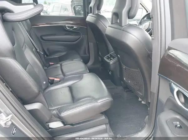 YV4A22PK2H1110410 2017 VOLVO XC90 - Image 8