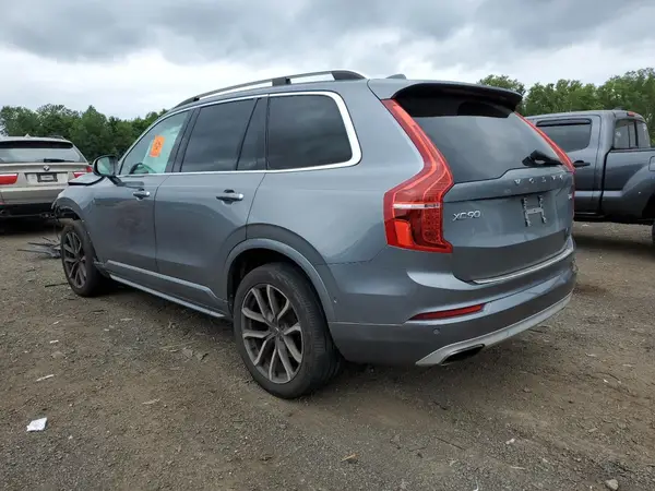 YV4A22PK2H1124002 2017 VOLVO XC90 - Image 2