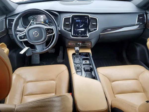 YV4A22PK2H1149059 2017 VOLVO XC90 - Image 8