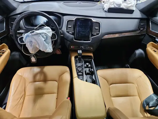 YV4A22PK2H1168209 2017 VOLVO XC90 - Image 8