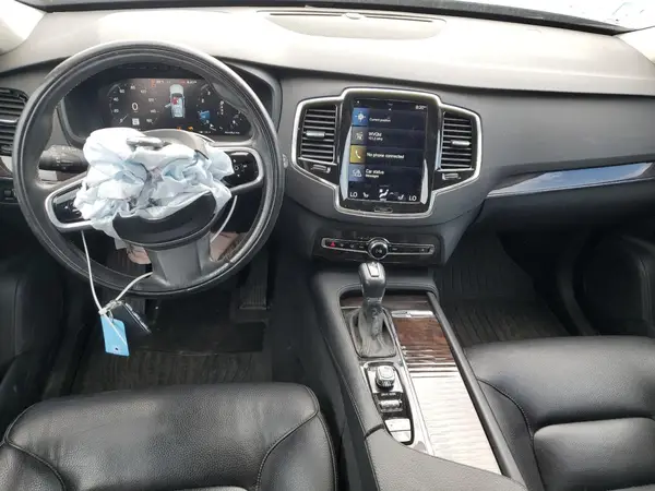 YV4A22PK2H1180179 2017 VOLVO XC90 - Image 8