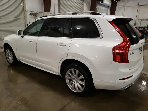 YV4A22PK2J1190359 2018 VOLVO XC90 - Image 2
