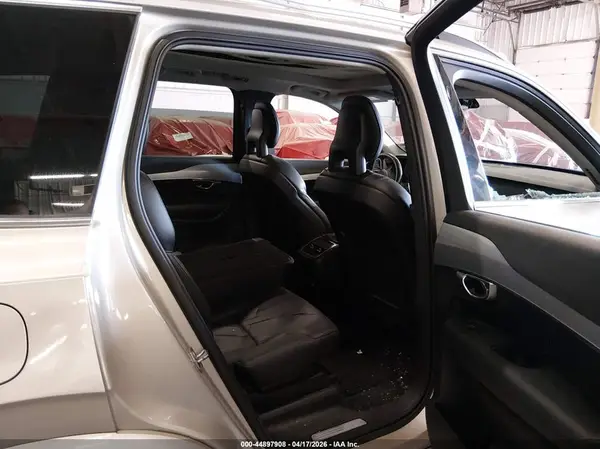 YV4A22PK2J1200274 2018 VOLVO XC90 - Image 8