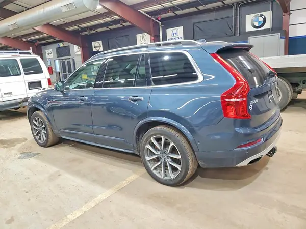 YV4A22PK2J1201067 2018 VOLVO XC90 - Image 2