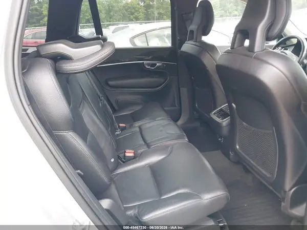 YV4A22PK2J1202476 2018 VOLVO XC90 - Image 8