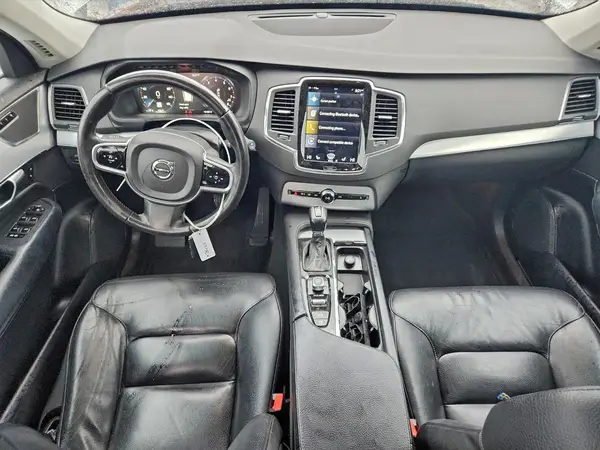 YV4A22PK2J1218600 2018 VOLVO XC90 - Image 8