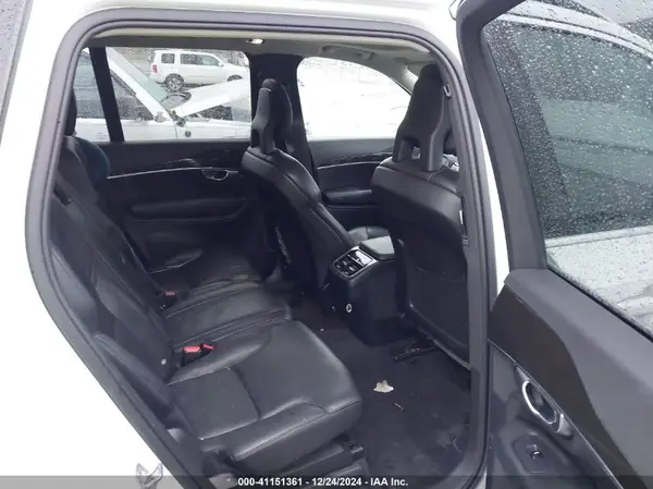 YV4A22PK2J1321578 2018 VOLVO XC90 - Image 8