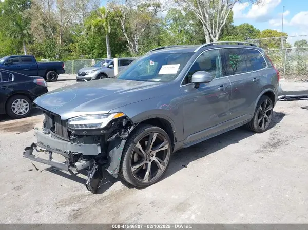 YV4A22PK2J1323959 2018 VOLVO XC90 - Image 2