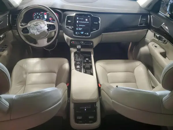 YV4A22PK2J1327686 2018 VOLVO XC90 - Image 8