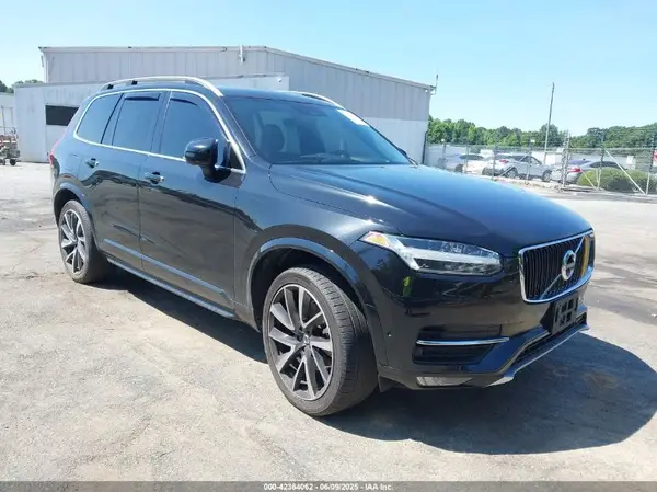 YV4A22PK2J1331432 2018 VOLVO XC90 - Image 1
