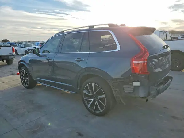 YV4A22PK2J1334315 2018 VOLVO XC90 - Image 2