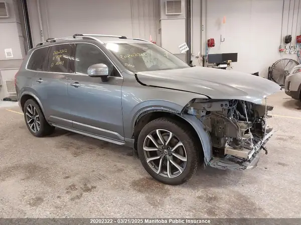 YV4A22PK2J1351048 2018 VOLVO XC90 - Image 1
