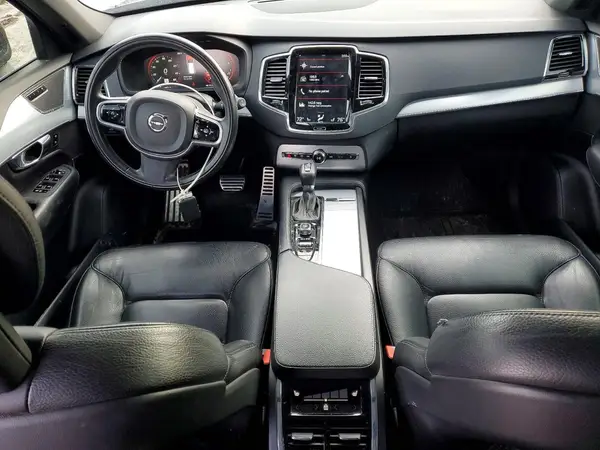 YV4A22PK2J1358033 2018 VOLVO XC90 - Image 8