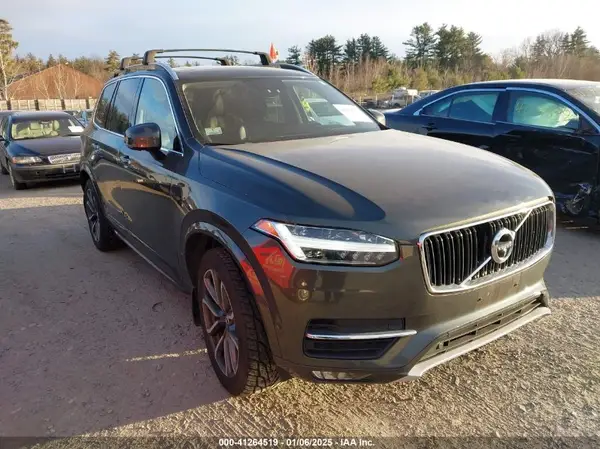 YV4A22PK2J1361109 2018 VOLVO XC90 - Image 1