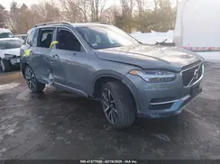 YV4A22PK2J1373910 2018 VOLVO XC90