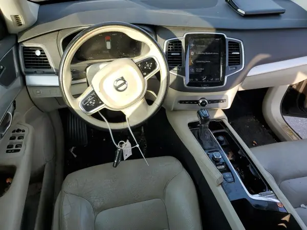 YV4A22PK2J1374944 2018 VOLVO XC90 - Image 8