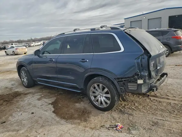 YV4A22PK2J1388150 2018 VOLVO XC90 - Image 2