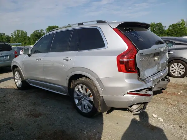 YV4A22PK2J1388584 2018 VOLVO XC90 - Image 2