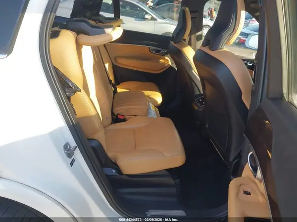 YV4A22PK2K1462684 2019 VOLVO XC90 - Image 8