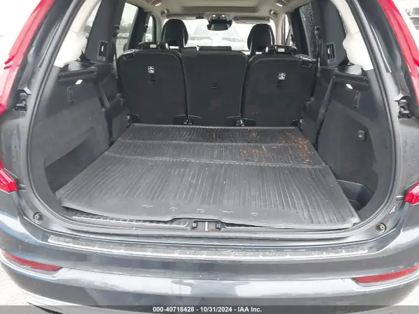 YV4A22PK2M1696133 2021 VOLVO XC90 - Image 8