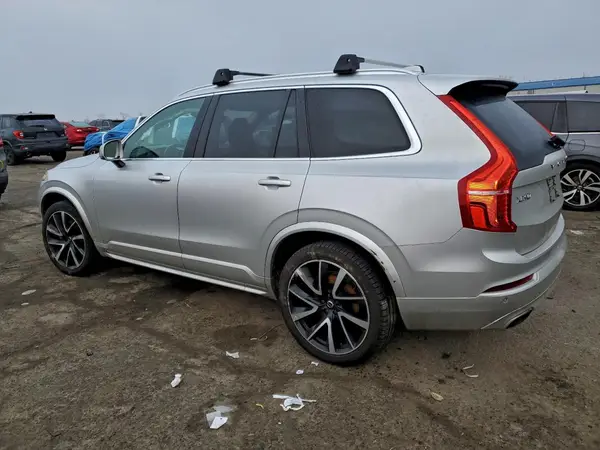 YV4A22PK2M1735285 2021 VOLVO XC90 - Image 2