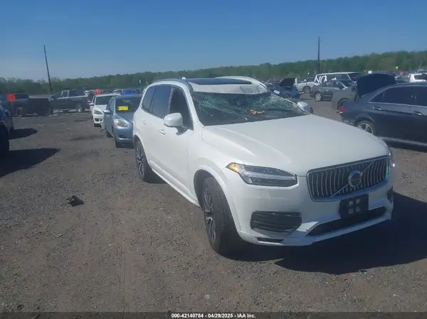 YV4A22PK2N1781135 2022 VOLVO XC90 - Image 1