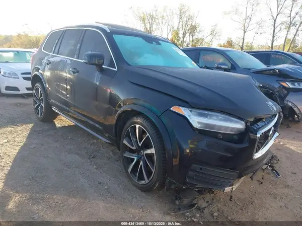 YV4A22PK2N1868257 2022 VOLVO XC90 - Image 1