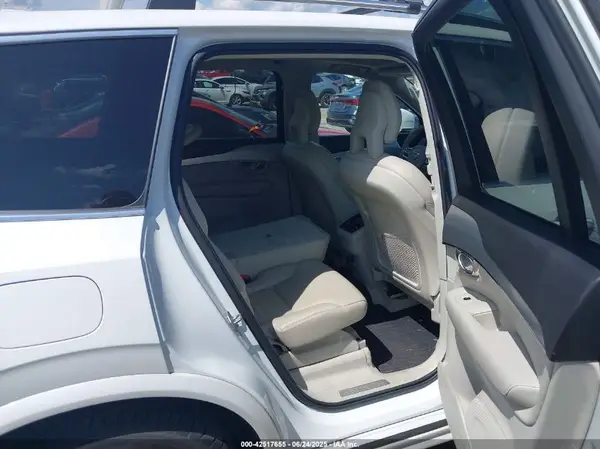 YV4A22PK3G1013019 2016 VOLVO XC90 - Image 8
