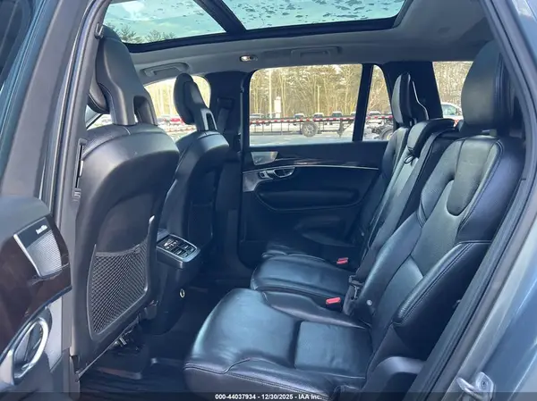YV4A22PK3G1028703 2016 VOLVO XC90 - Image 8