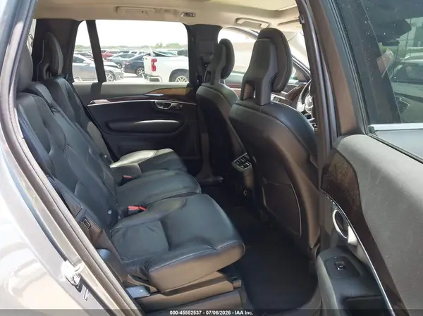 YV4A22PK3G1049468 2016 VOLVO XC90 - Image 8