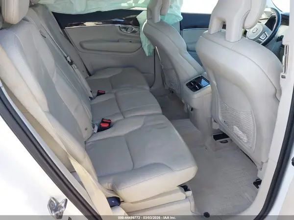 YV4A22PK3G1053262 2016 VOLVO XC90 - Image 8