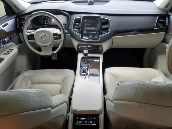 YV4A22PK3G1061684 2016 VOLVO XC90 - Image 8